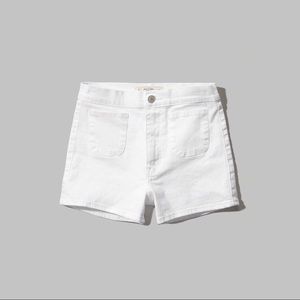 Abercrombie & Fitch White Natural Waist Tao Short